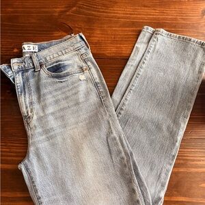 DAZE light wash jeans